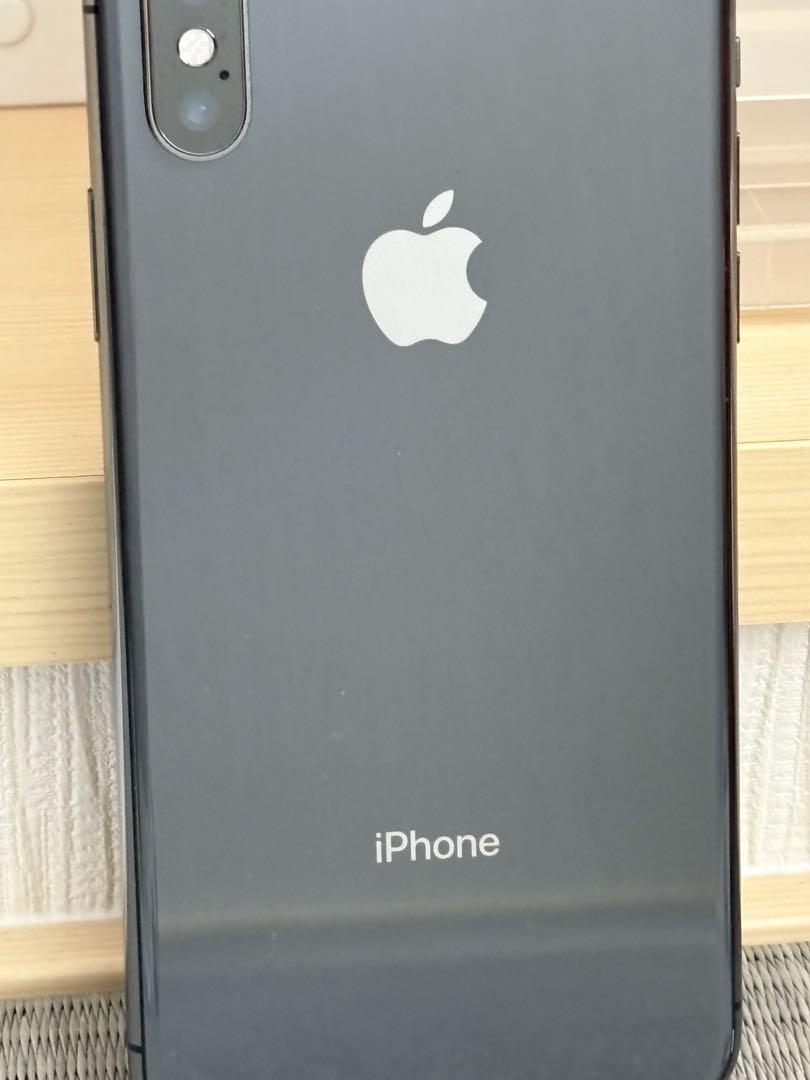 Apple iPhone X スペースグレイ　本体のみ Amazon | 【整備済み品】 Apple iPhone X 64GB スペースグレー