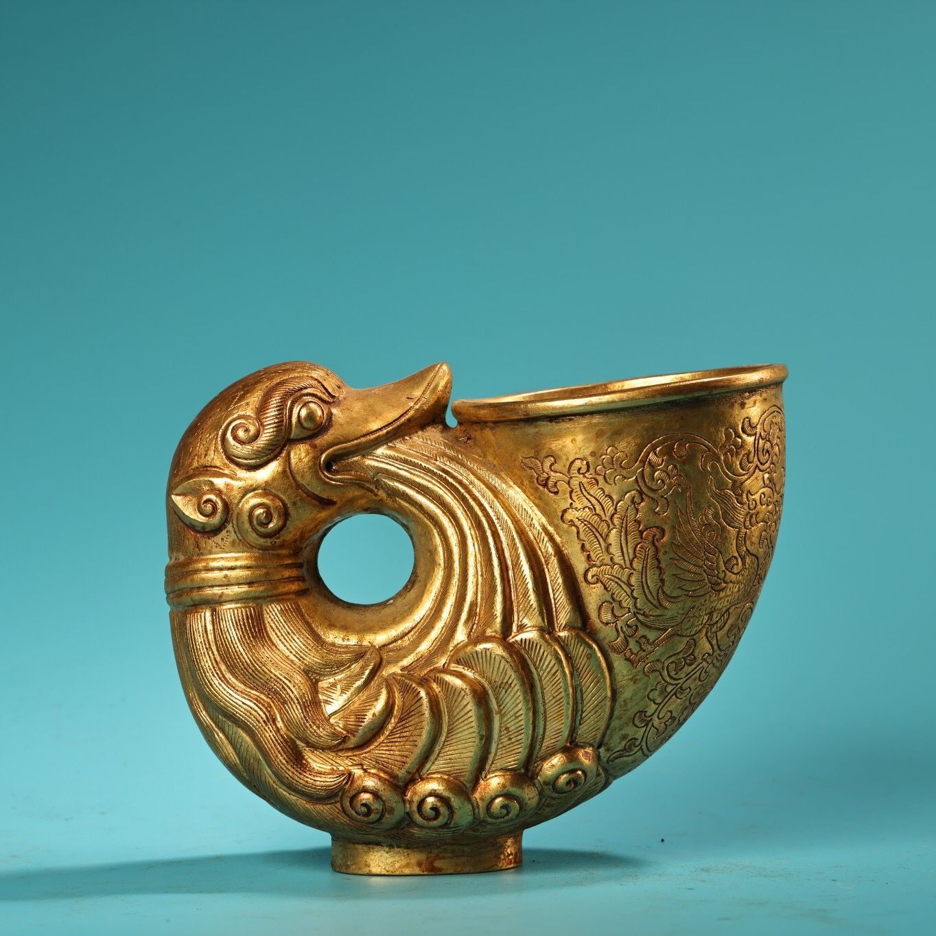 旧家蔵出し 銅製 塗金 浮彫 鳳酒杯 酒器 酒具 造型精美 供養品