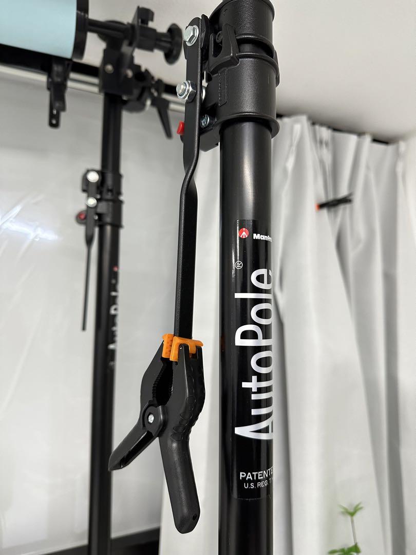 Manfrotto マンフロット オートポール 150-270cm キャップ付き Amazon | マンフロット(Manfrotto) オートポール黒 150cm-270cm