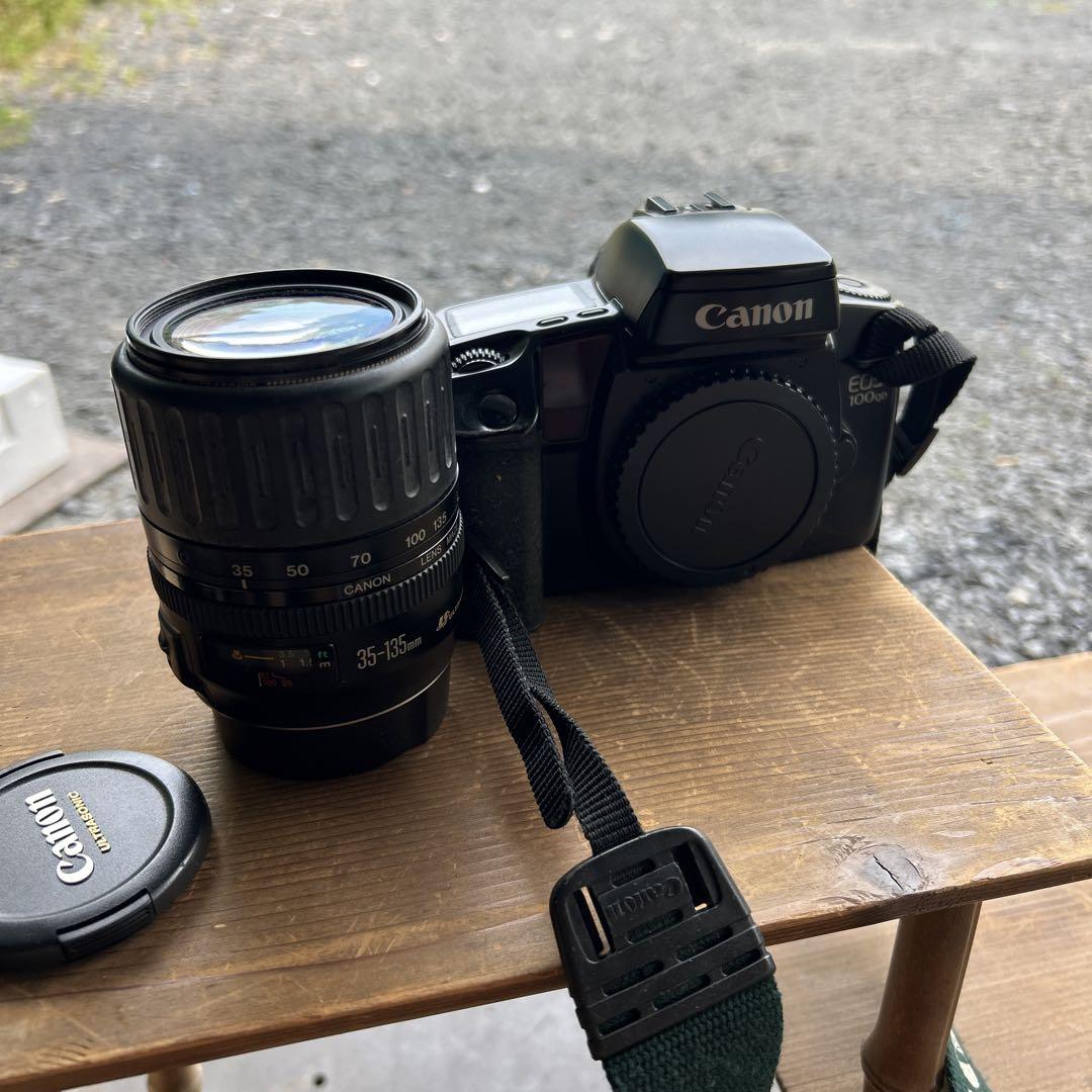 Canon EOS 100qd 一眼レフカメラ 35-135mmレンズ Canon EOS 100qd 一眼レフカメラ 35-135mmレンズ（キャノン EOS
