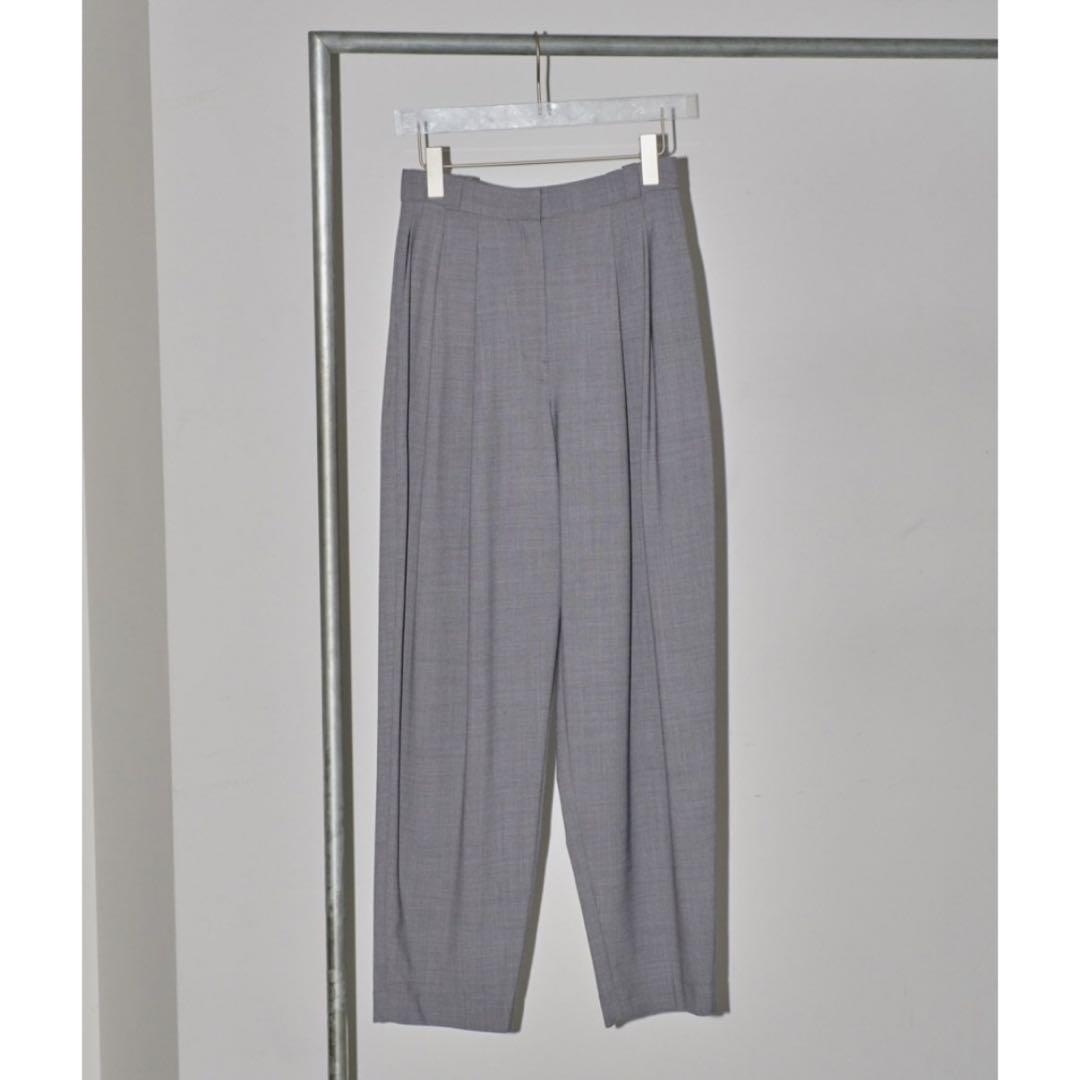 パンツ TODAYFUL Highwaist Tuck Trousers 38 TODAYFUL（トゥデイフル）の「TODAYFUL(トゥデイフル