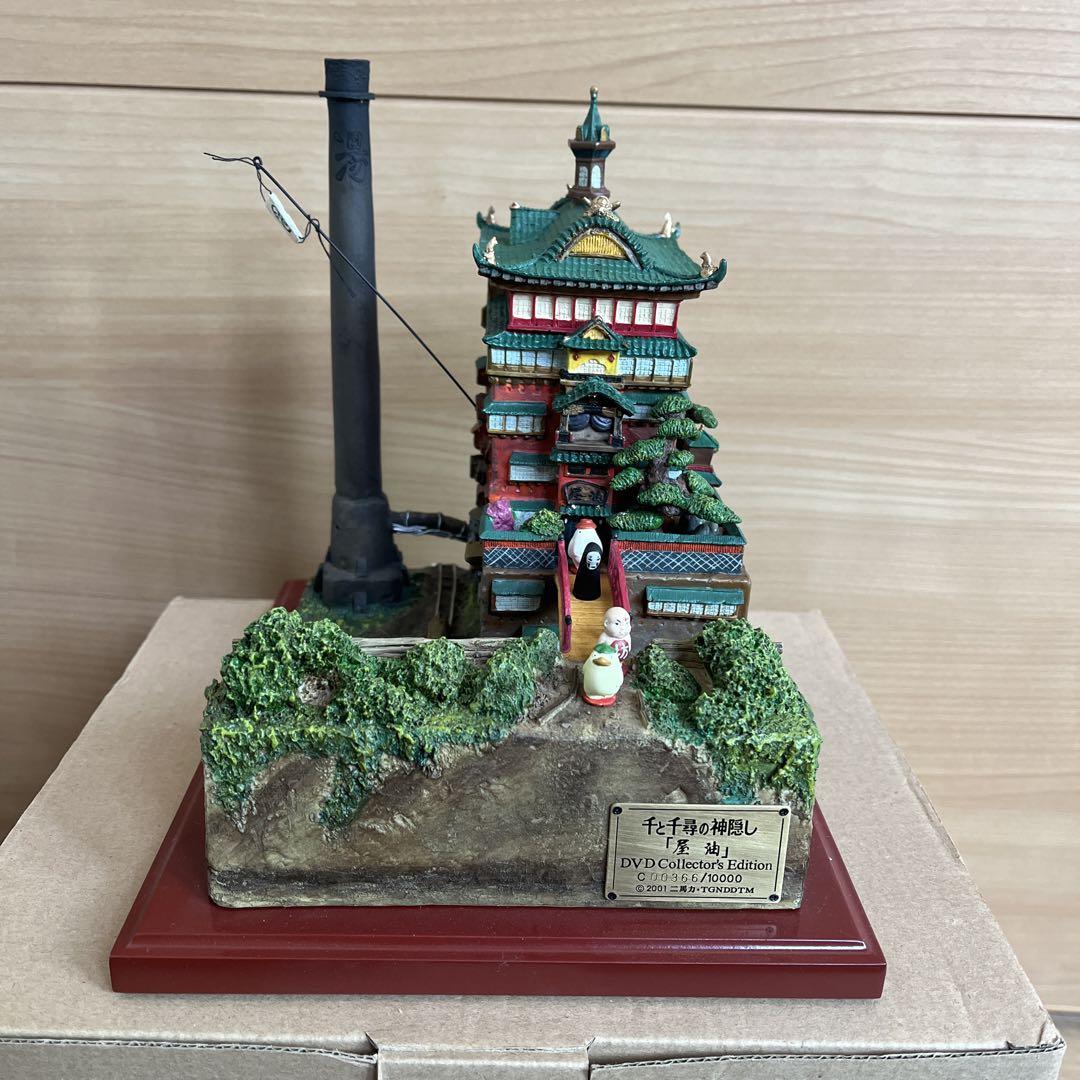 千と千尋の神隠し 油屋ジオラマ 10000個限定品 千と千尋の神隠し 油屋ジオラマ 10000個限定品 - メルカリ