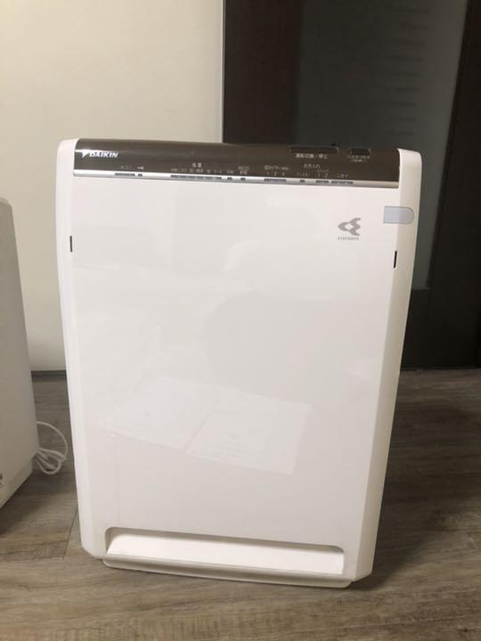 DAIKIN MC80U-W ストリーマ空気清浄機（DAIKIN ダイキン MC80U-W