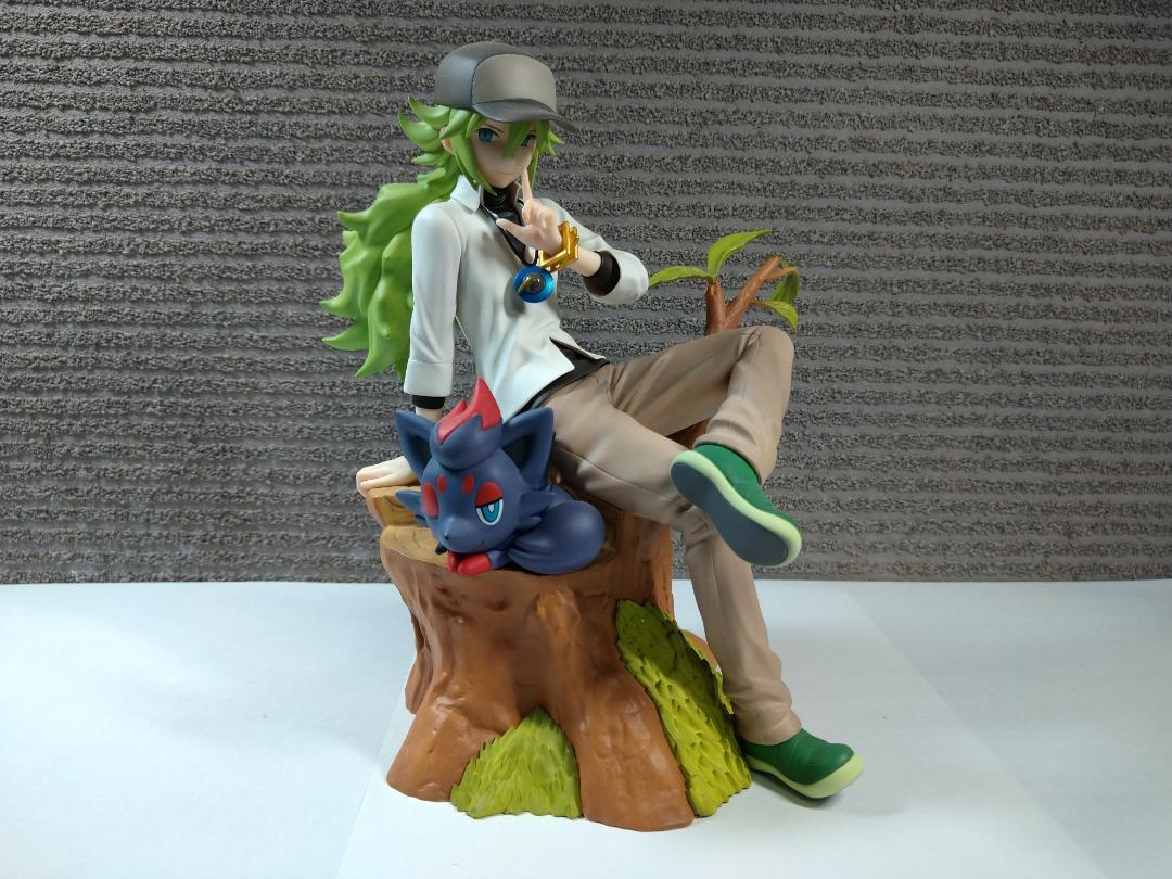 ポケモンセンターオリジナル　N＆ゾロア フィギュア ポケモンセンターオリジナル フィギュア N＆ゾロア