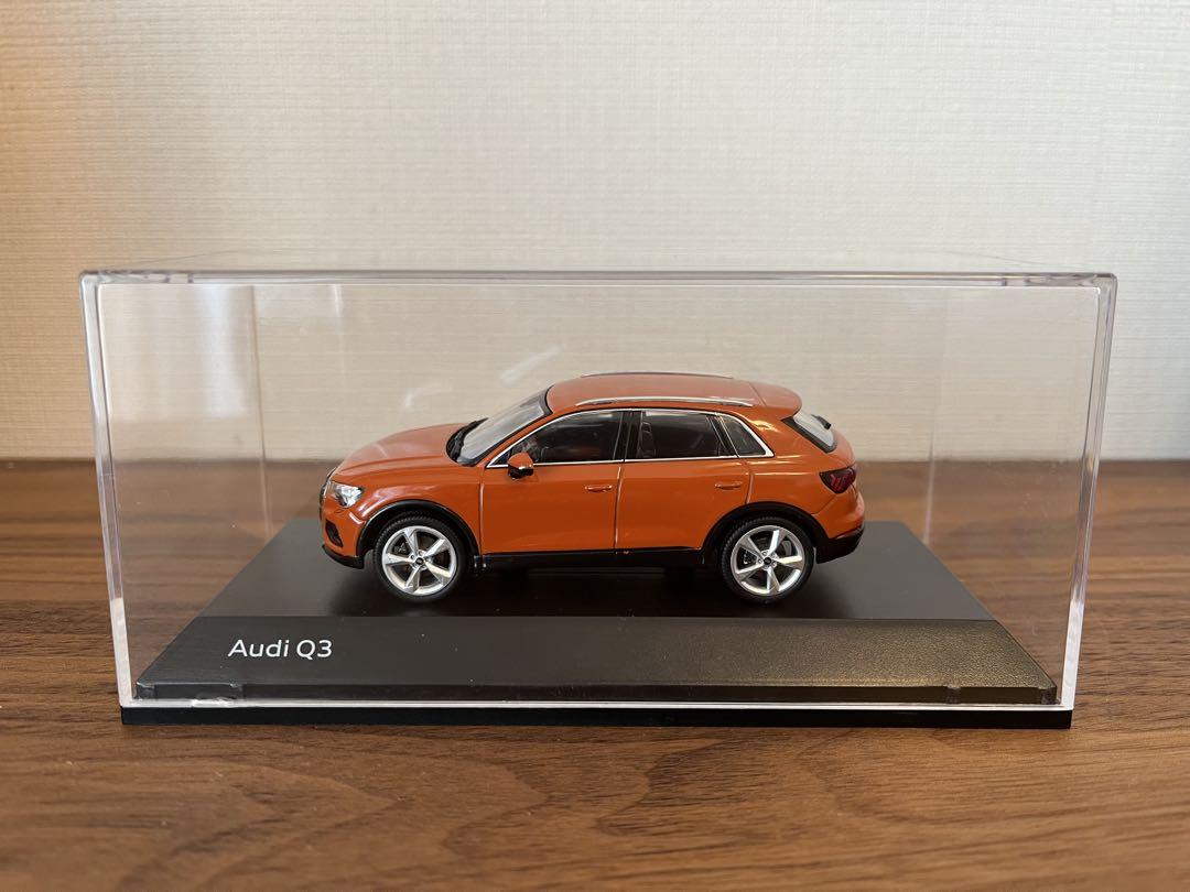 Audi アウディQ3 ミニカー 1/43スケール Audi アウディQ3 ミニカー 1/43スケール （Audi アウディQ3