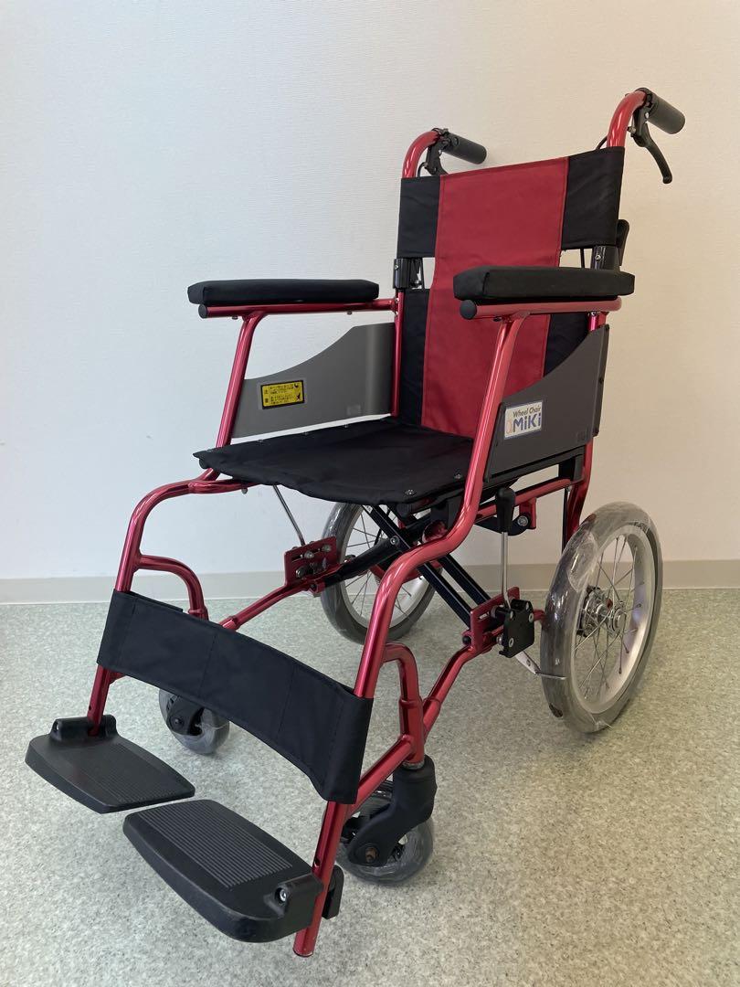 車いす : 標準 介助型 36幅 ミキ キャリカル（特徴のある車いす
