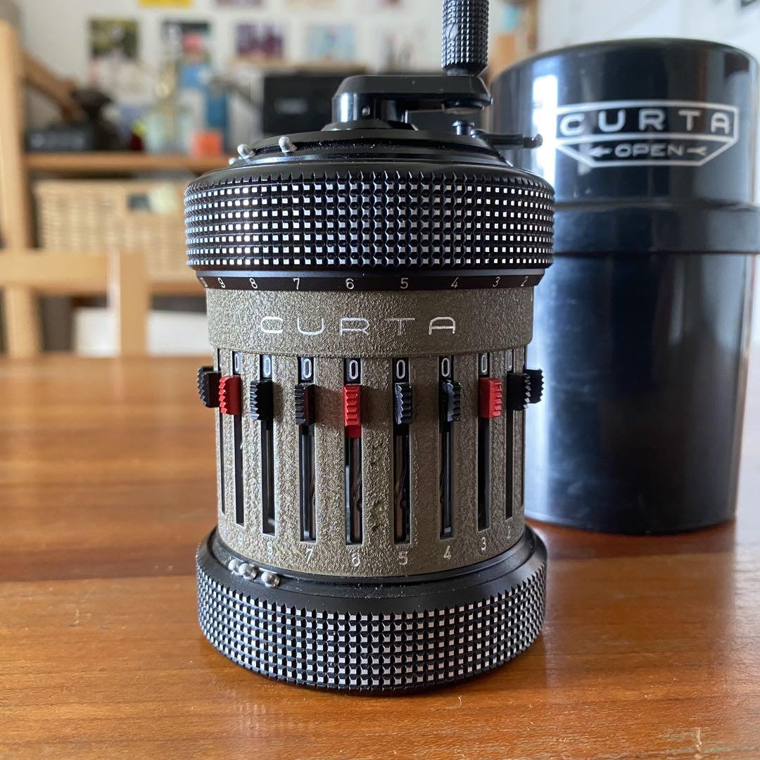 クルタ Type2 CURTA ケース付き 機械式計算機 6460041dc7292aceda9fa2ec164234