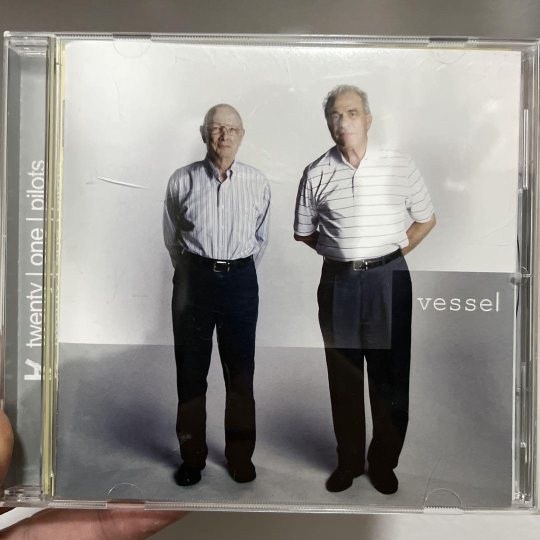 ヴェッセル　twenty one pilots サイン入り m18254144752_1.jpg
