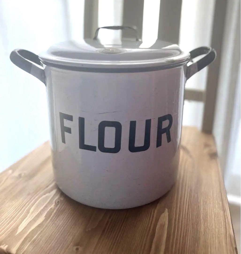 アンティーク ホーロー FLOUR缶 （english vintage enamel flour
