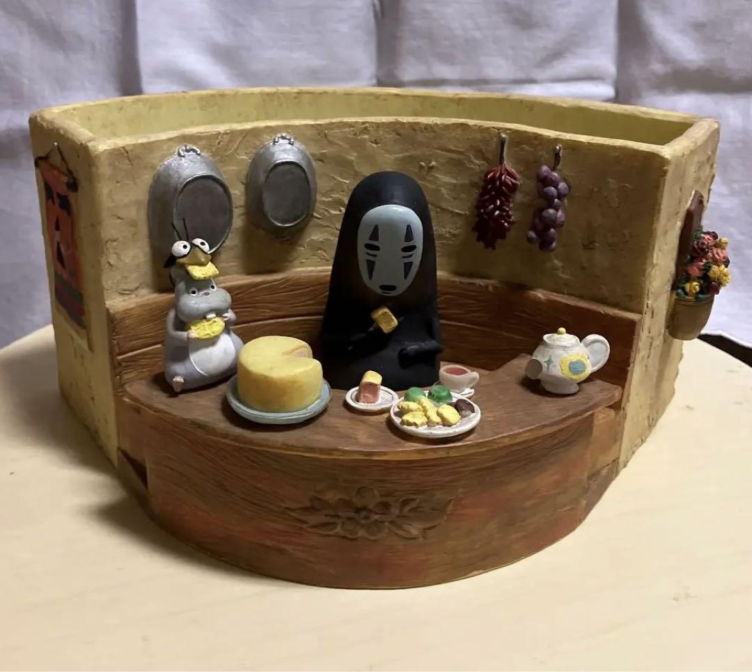 千と千尋の神隠し】カオナシと坊ねずみ プランター （ジブリ