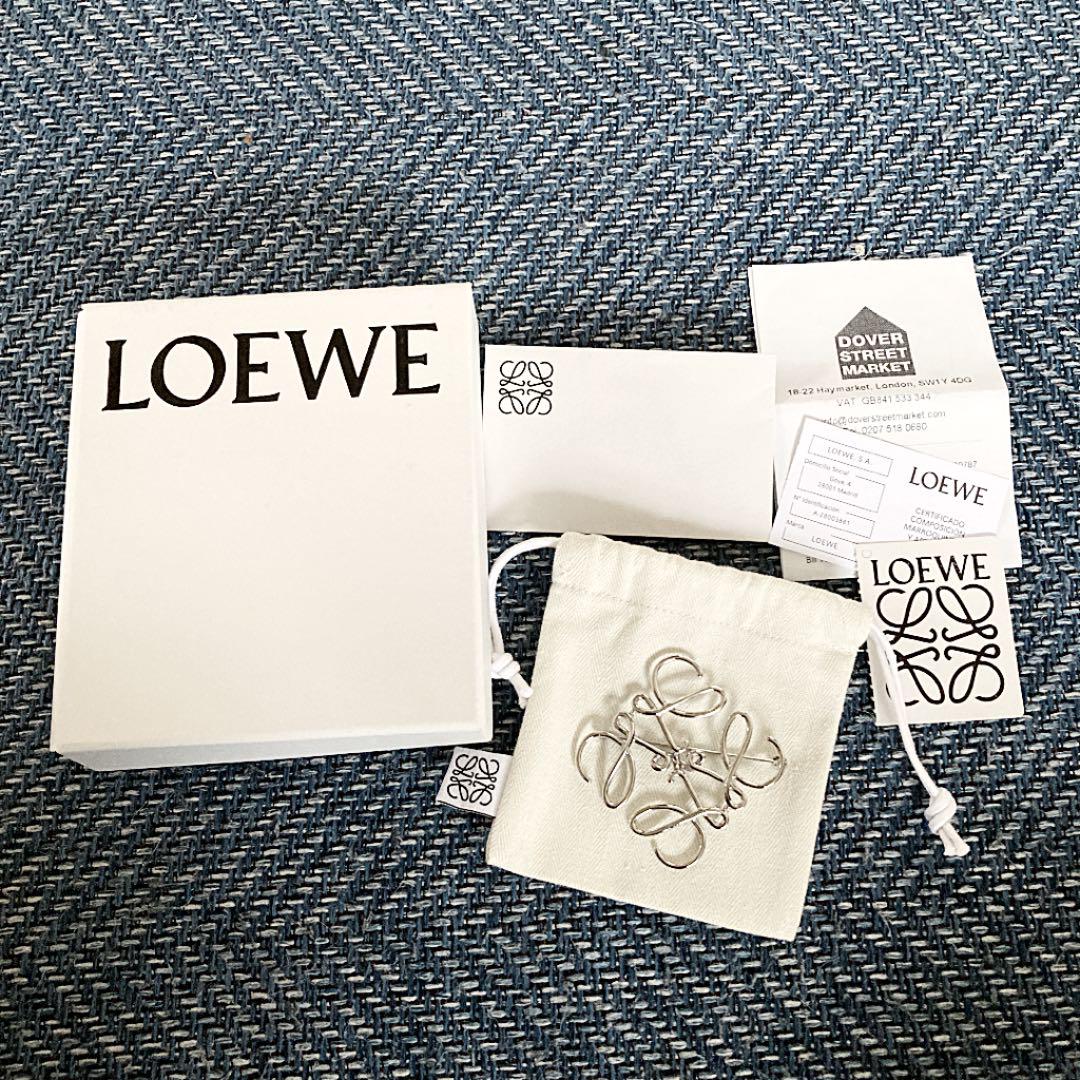 ロエベ 〚LOEWE〛 ブローチ 箱付き ロエベ LOEWE ブローチ（LOEWE Anagram brooch ロエベ