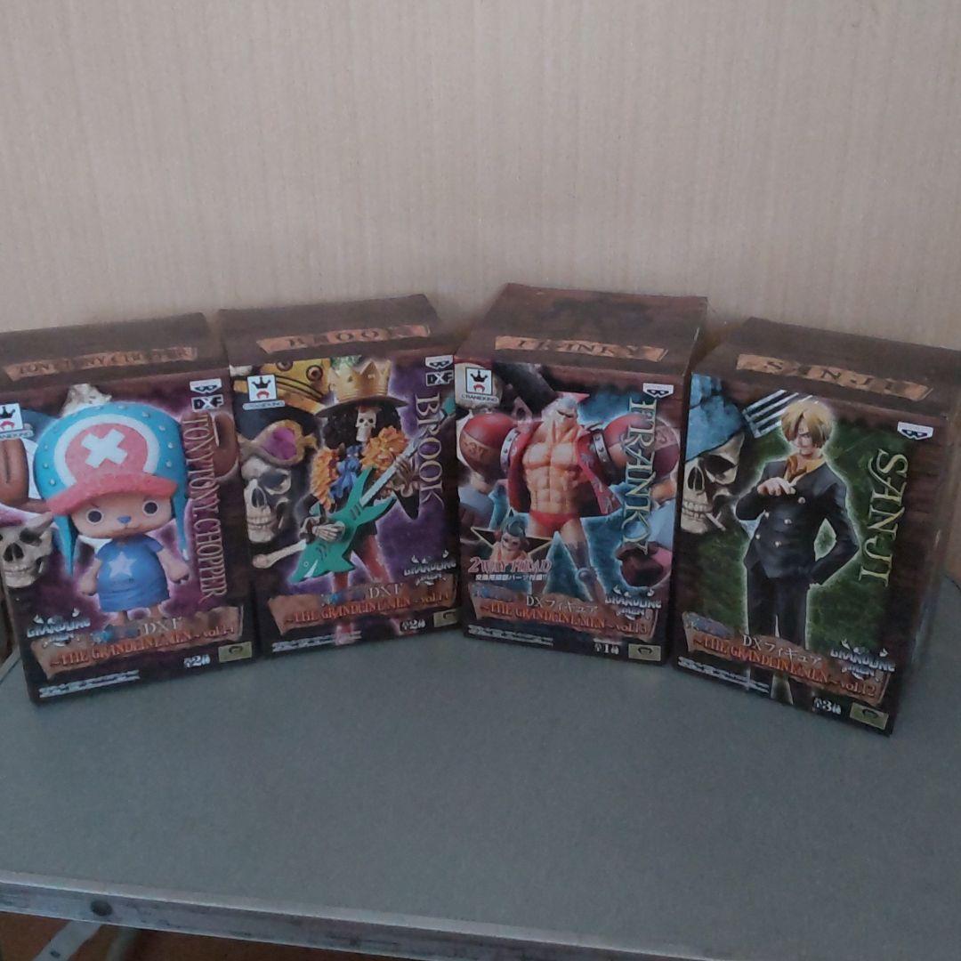 ワンピース　グラメン　麦わらの一味　4体セット ワンピース 麦わら一味 DXFフィギュア台座 グランドラインメン