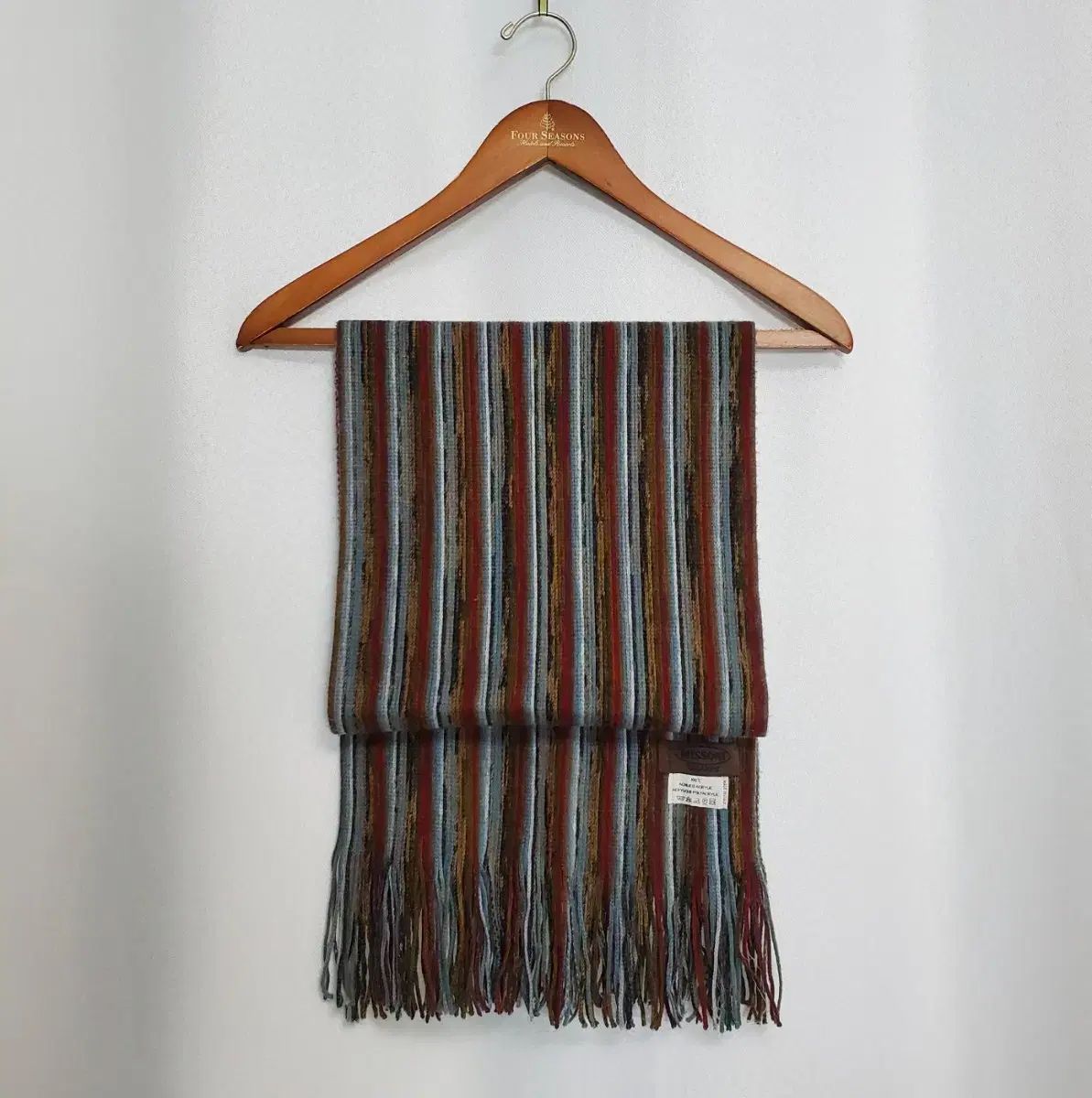MISSONI マルチカラー マフラー 高級素材のレディースマフラー、スカーフ、ストール | Missoni