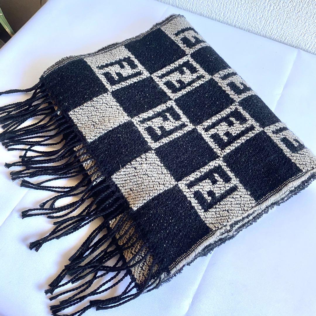 ちゃーちゃん様 FENDI フェンディ マフラー ズッカ柄 （FENDI