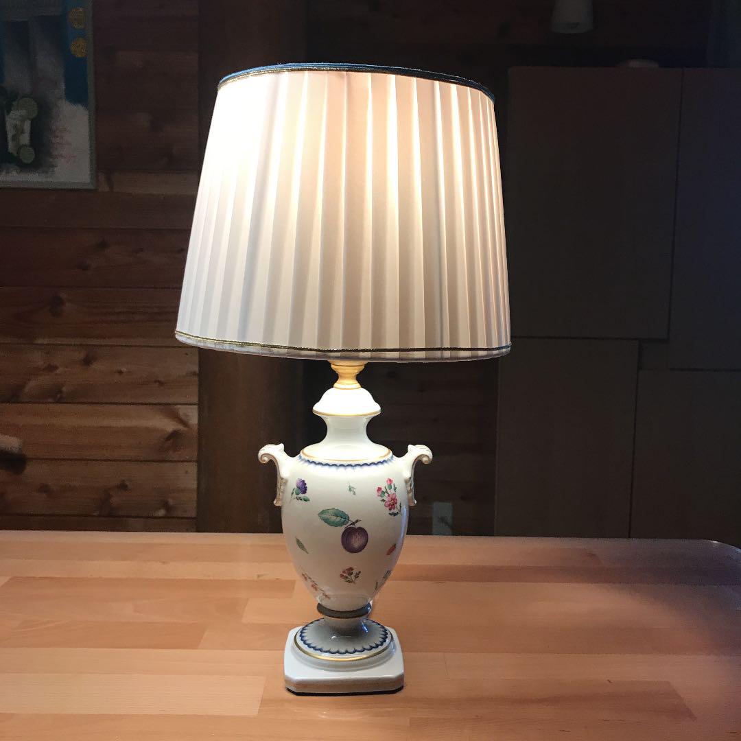未使用　イタリア　リチャードジノリ(陶器)テーブルランプ　フルーツ柄 未使用 イタリア リチャードジノリ(陶器)テーブルランプ
