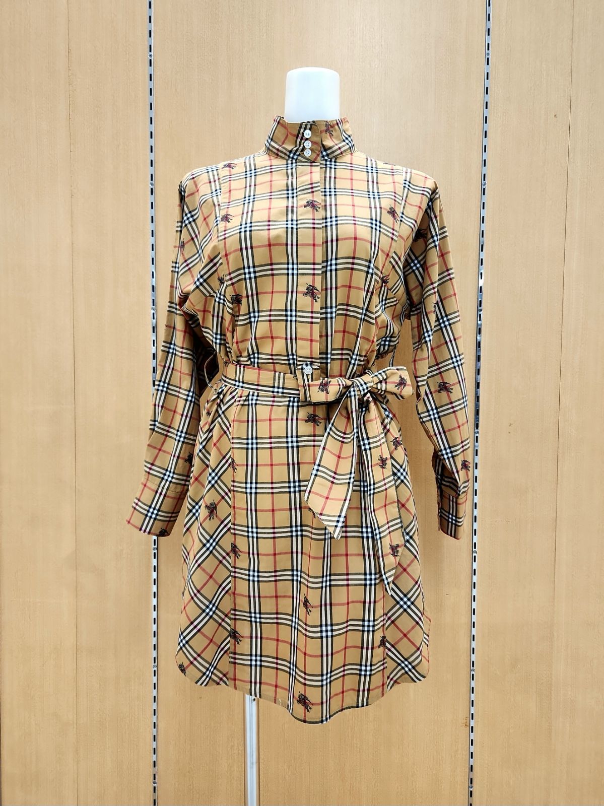 ❣️ほぼ新品❣️BURBERRY LONDON ノバチェックワンピース 人気ブラドン Burberry London ノバチェックシャツワンピース