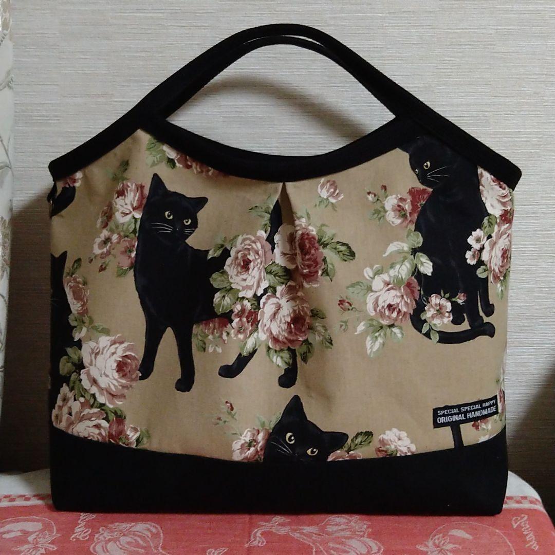 専用です　黒猫と薔薇　グラニーバック みかん様 猫ちゃんと薔薇 Lサイズグラニーバッグハンドメイド
