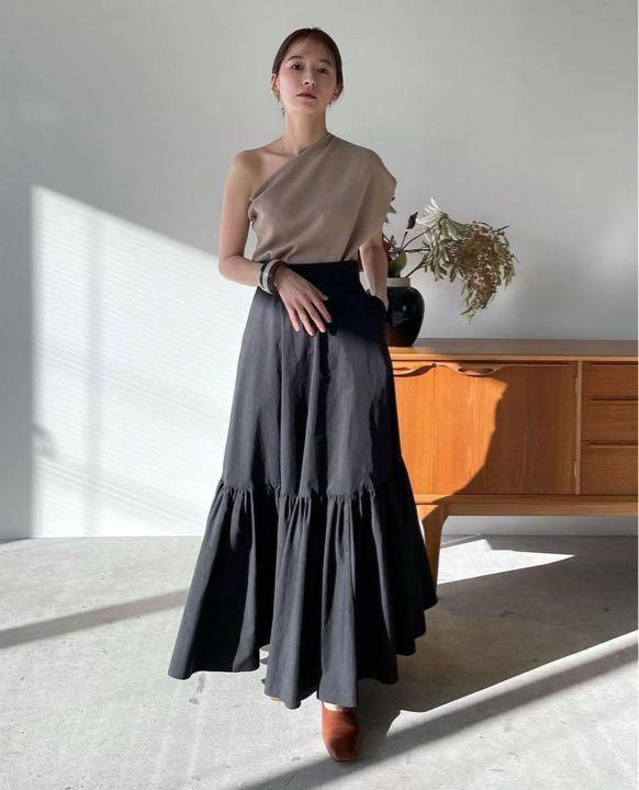 CLANE VOLUME TIERED MAXI SKIRT（Clane Volume Tiered Maxi