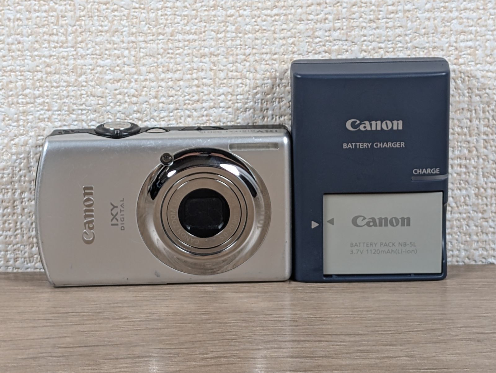 【美品】Canon IXY DIGITAL 920IS シルバー 完動品 Canon IXY 920 IS 10.0 Mega Pixels Digital Camera Silver [Exc