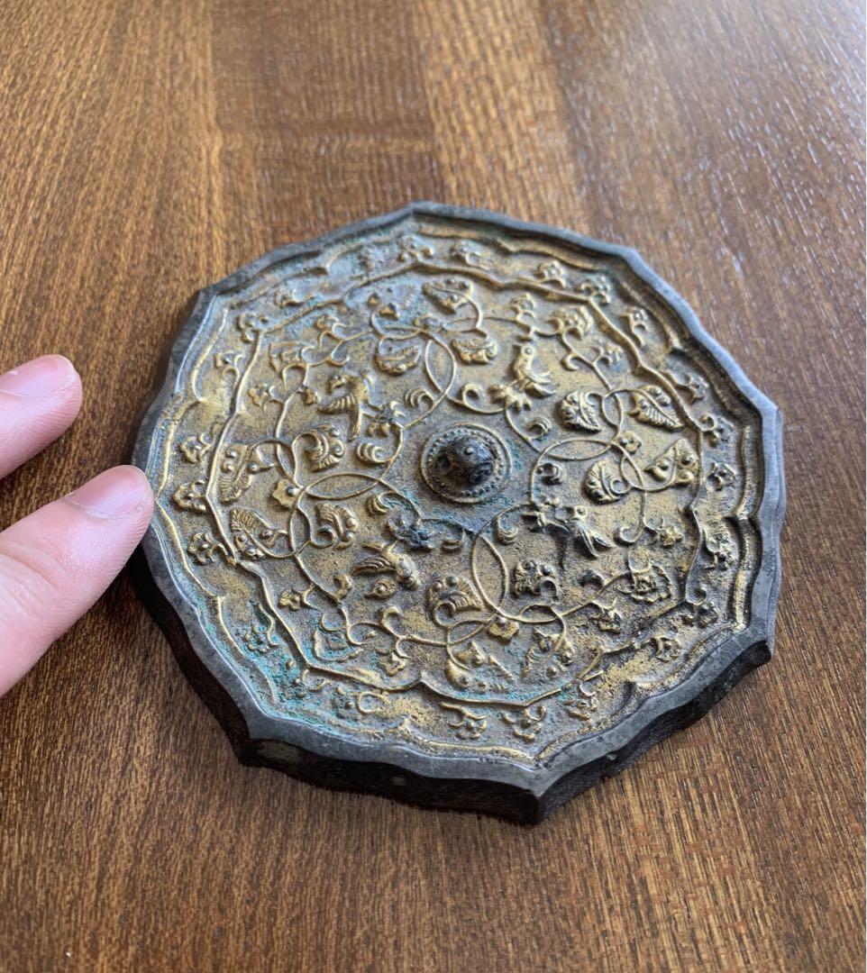 唐草紋古鏡 （東之宮古墳 三角縁唐草文帯二神二獣鏡 - 京都国立
