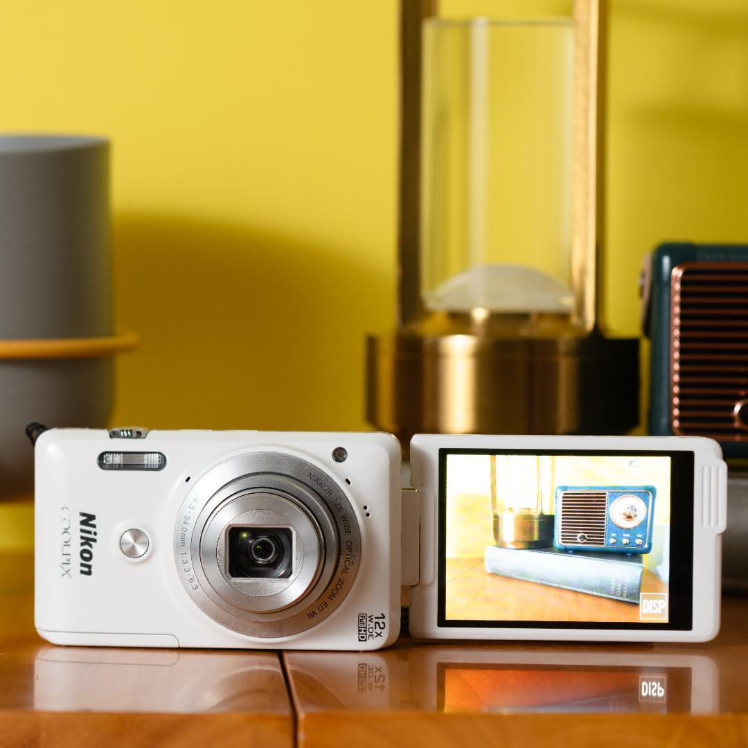 Nikon ニコン COOLPIX S6900ホワイト デジカメ WiFi対応 Amazon.com : Nikon COOLPIX S6900 16MP Digital Camera with
