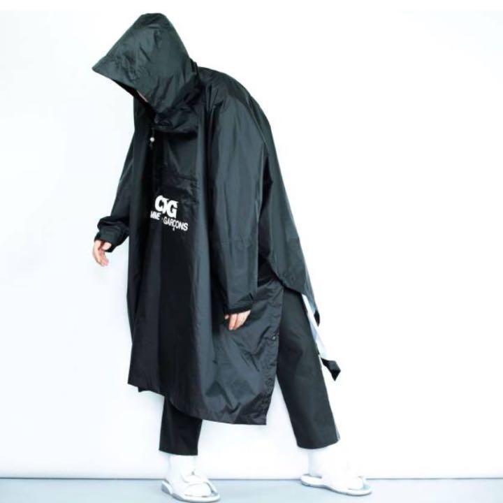 COMME des GARCONS CDG レインポンチョ（COMME des GARCONS