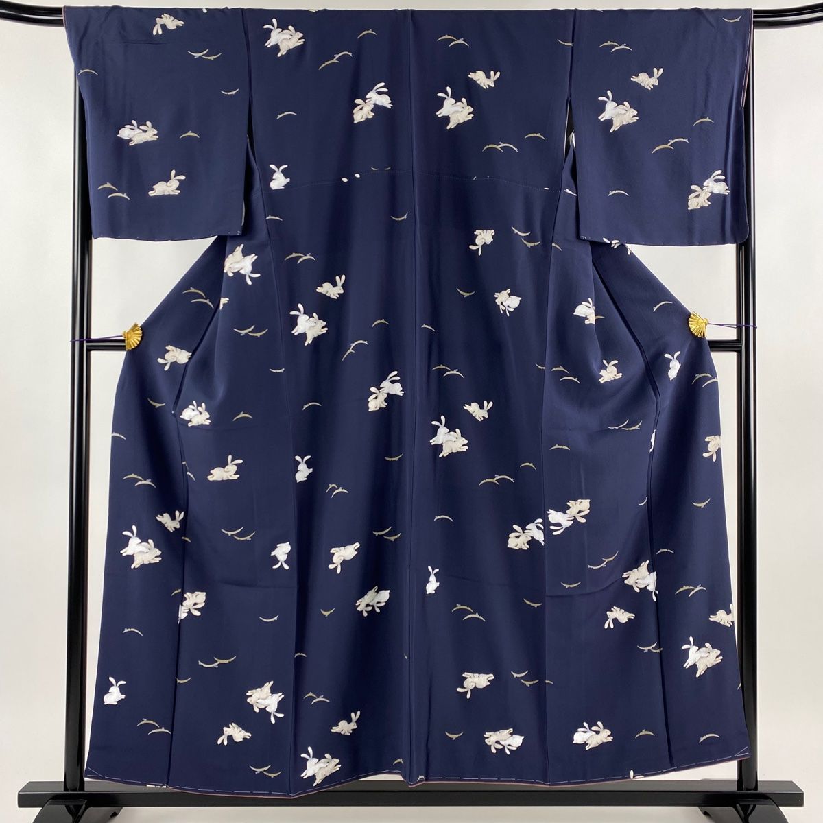 小紋 身丈155cm 裄丈67.5cm L 袷 やまと うさぎ 露芝 金糸 刺繍