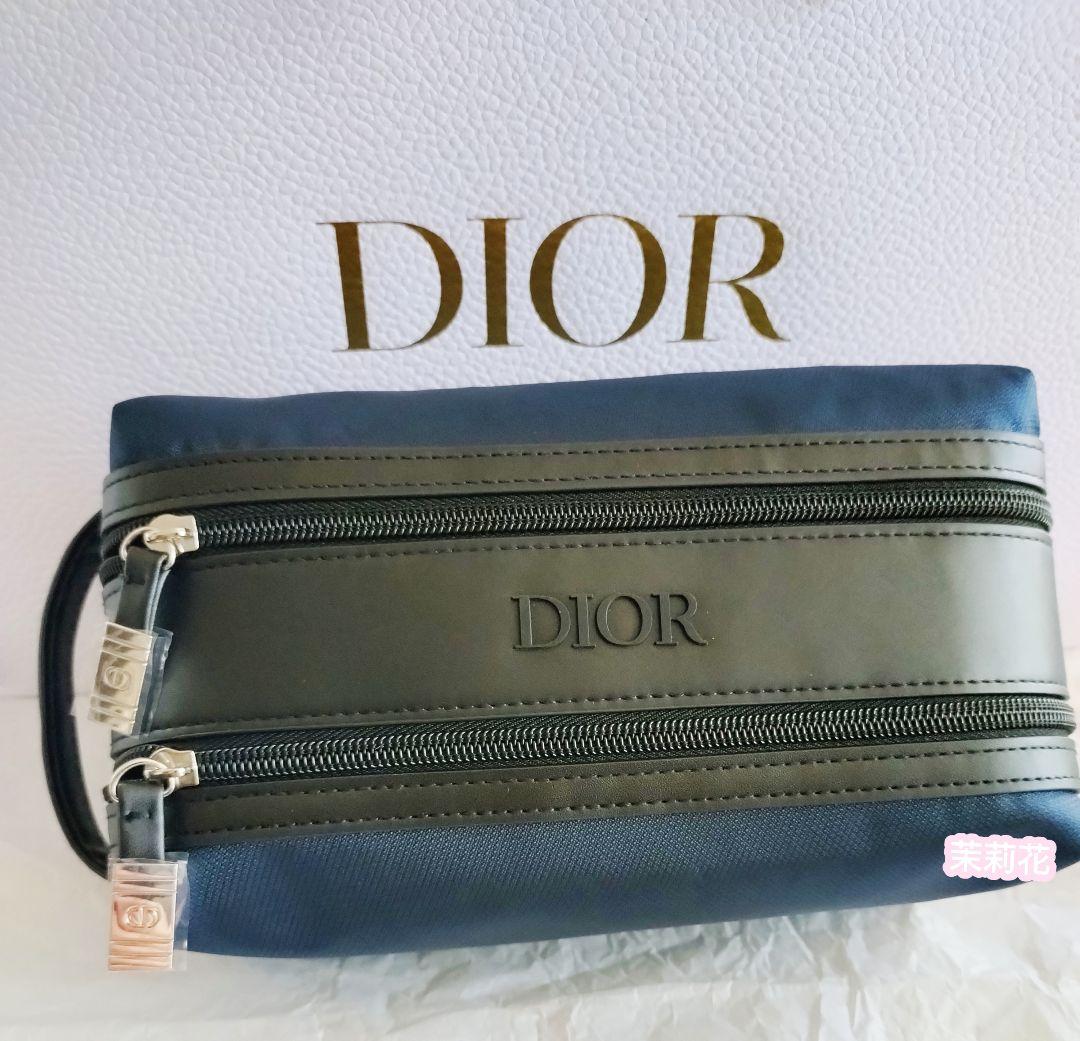 新品未使用　DIOR　ディオール　メンズポーチ　大容量　ダブルロゴ入りジップ 新品未使用 DIOR ディオール メンズポーチ 大容量 ダブルロゴ