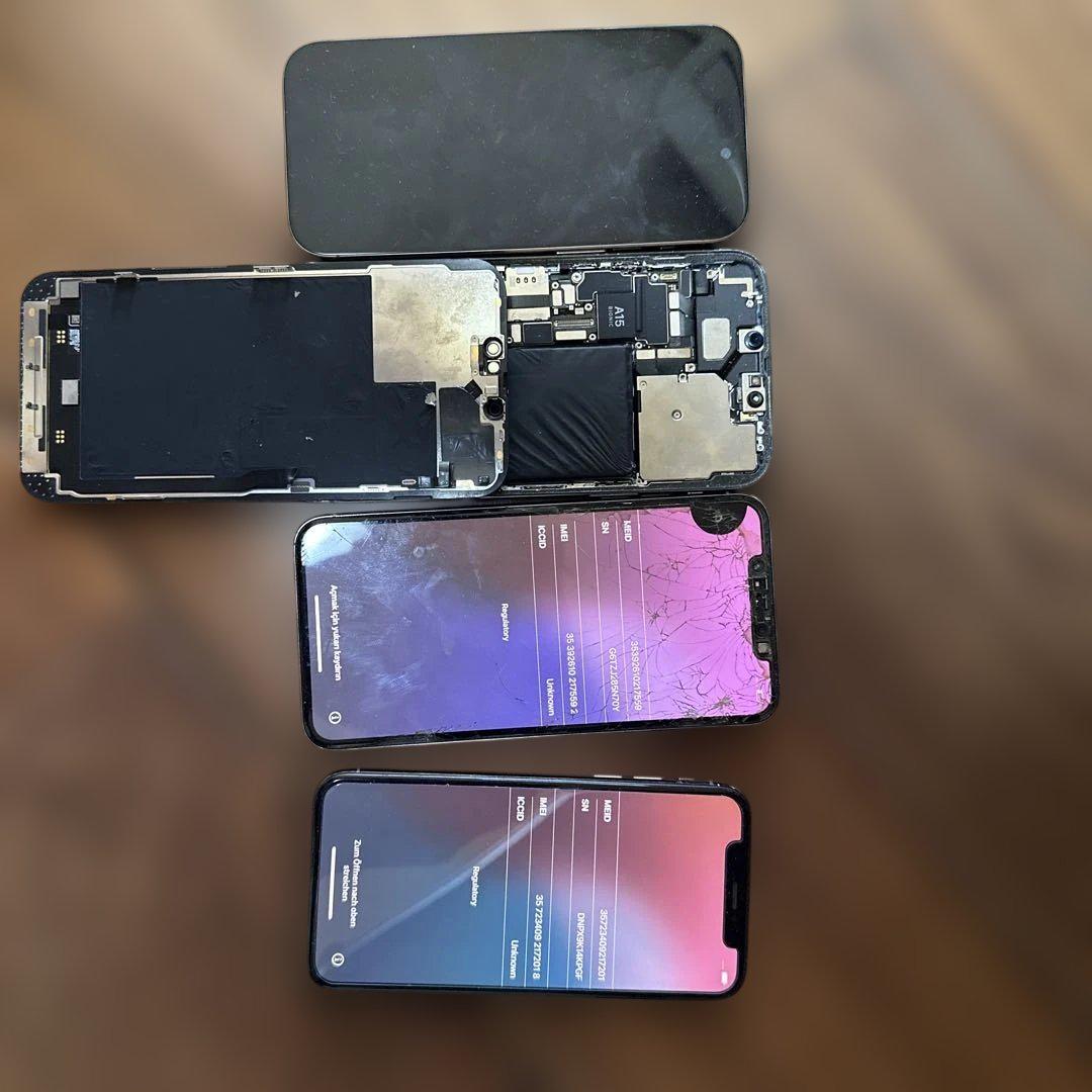 ひ*ん様 iPhone本体 複数台 ディスプレイひびありジャンク Apple iPhone 13mini ホワイト 画面ひび割れ ジャンク品 - メルカリ