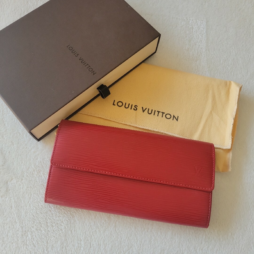 L0UIS VUITTON　エピ財布 louis-vuitton-zippy-wallet--