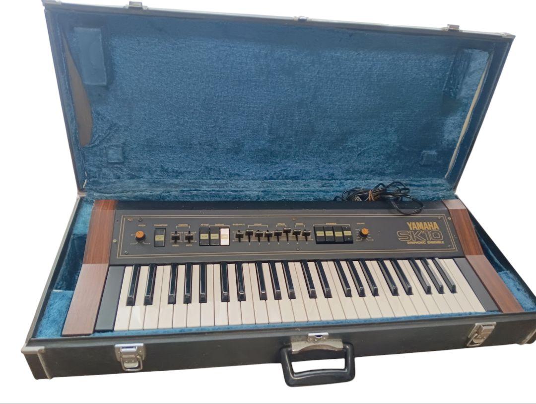 【希少品】YAMAHA ヤマハ アナログ シンセサイザー SK10 ケース付属 USED Yamaha SK-10 analog synth SK10 Worldwide shipment U1572
