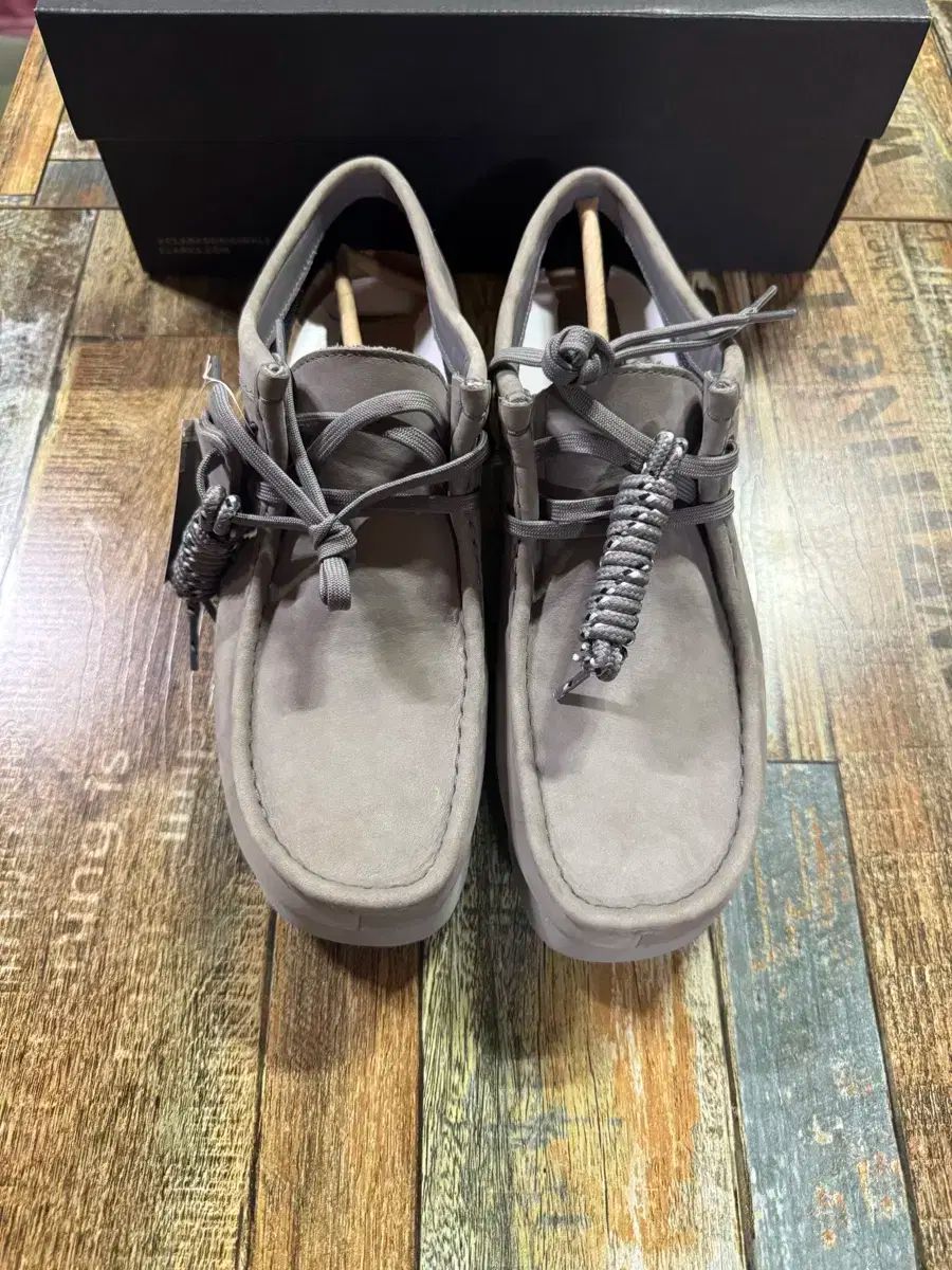 Clark’s /wallabee Grey croco クラークス　ワラビー Clarks WallabeeLoafer Grey Snake Leather Grey （クラークス
