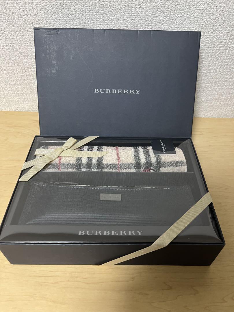 バーバリー 筆箱 ハンカチ ギフトセット 未使用 （BURBERRY 未