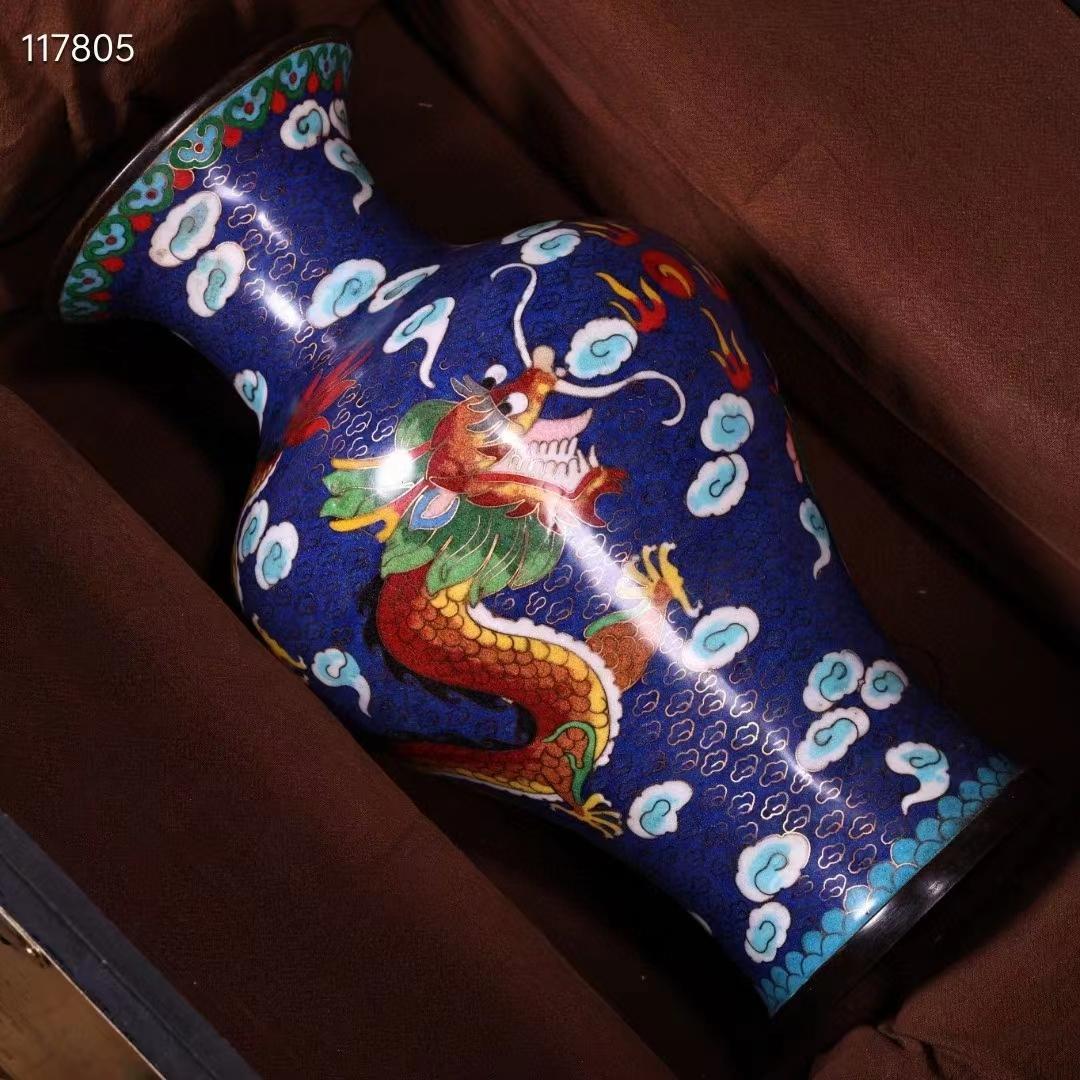 中国古美術・旧蔵純銅製の線彫り龍凤花瓶・純銅・珐琅彩・景泰蓝